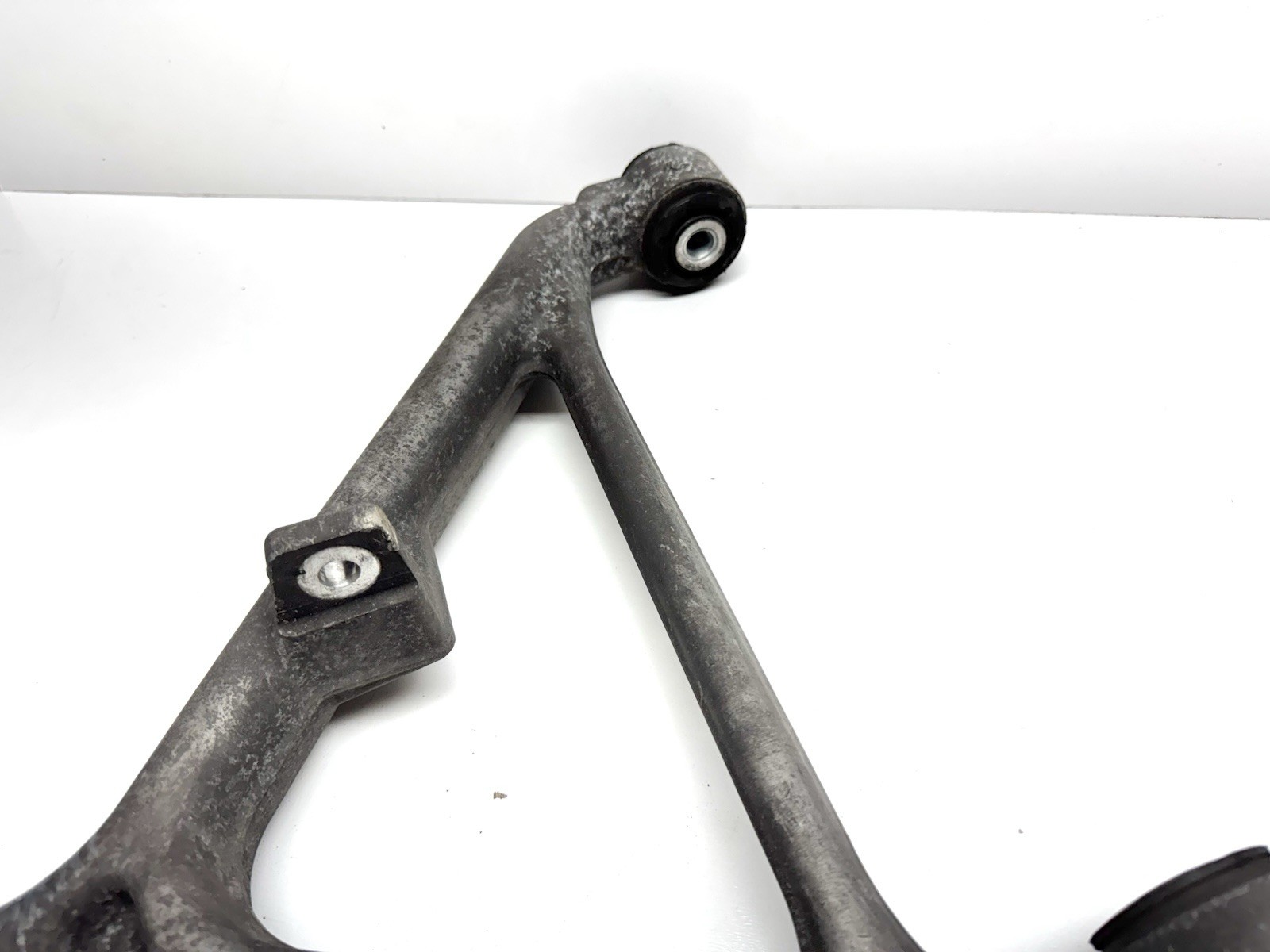 ✅ 2005 - 16 Aston Martin DB9 Rear Passenger Lower Control Arm Suspension OEM