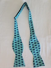 Vineyard Vines Bow Tie Green with Blue Ninja's 2.5" Wide 100% Silk USA