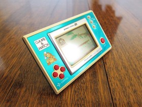 NINTENDO Donkey Kong Jr. Game and Watch (DJ-101) in Excellent Condition