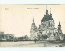 Divided-Back NICE VIEW Berlin Germany i4916