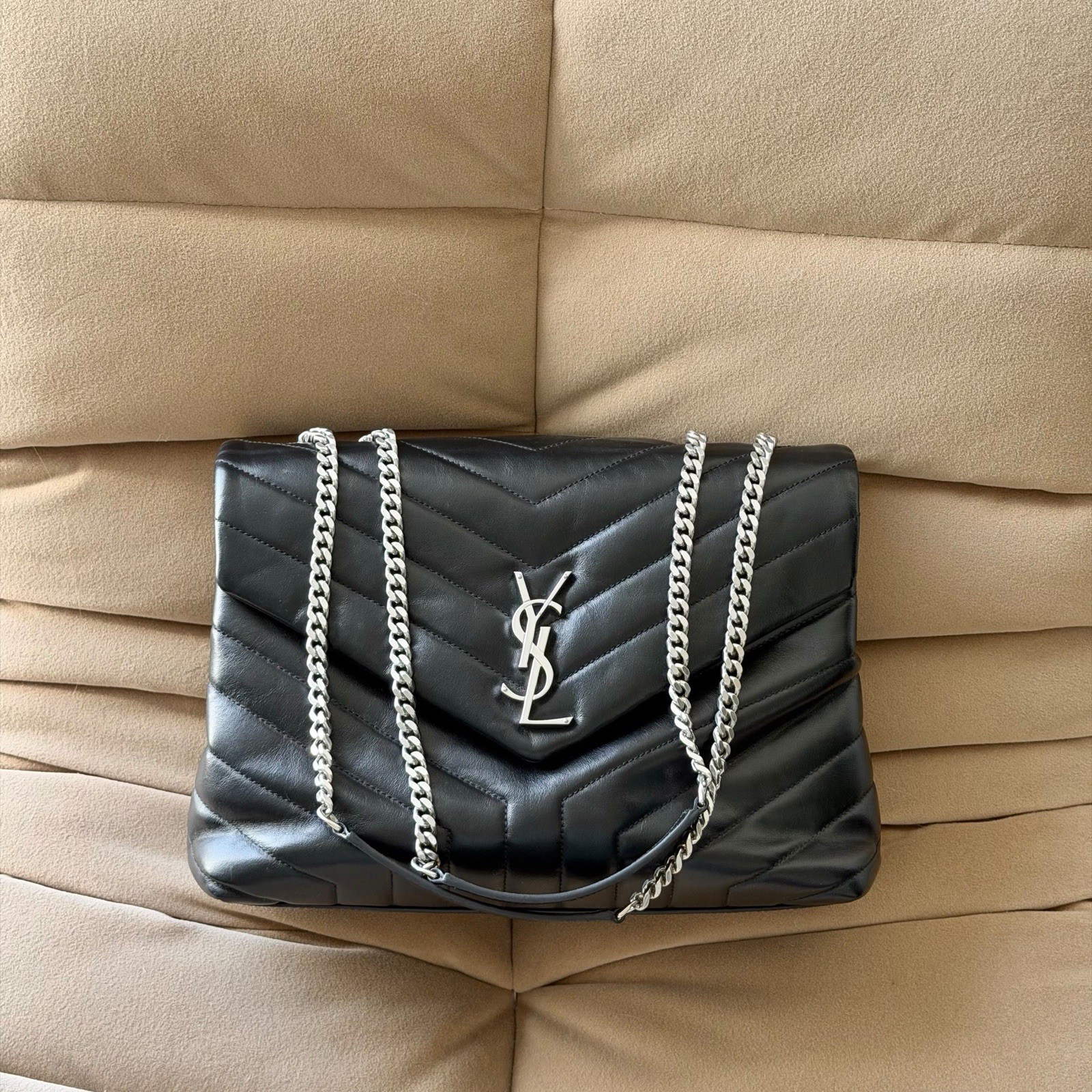 Saint Laurent YSL Medium Loulou Bag Black Quilted leather Silver Hardware