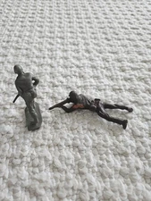 Vintage Tim Mee 1950s Green US Army Man Figure 2.5" And 1 Unbranded Soldier