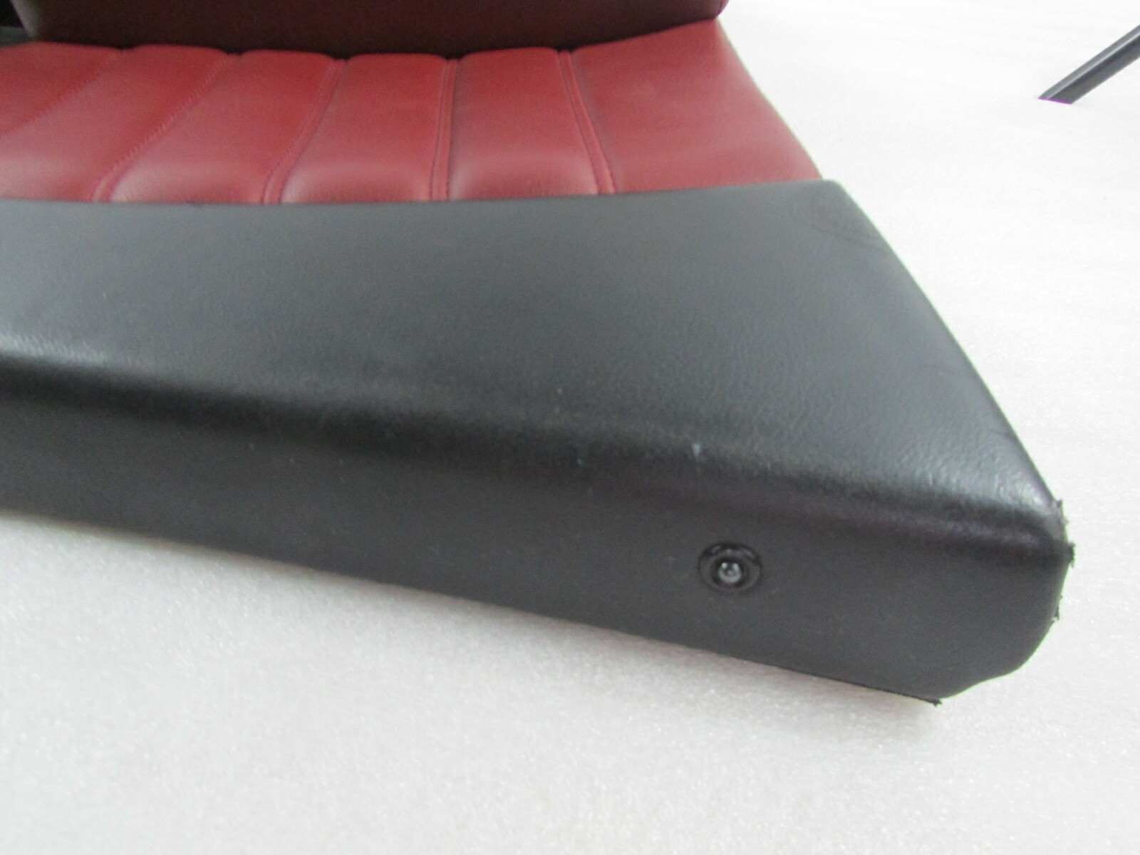 Maserati Quattroporte, LH, Left Front Door Trim Panel, Bordeaux, Used