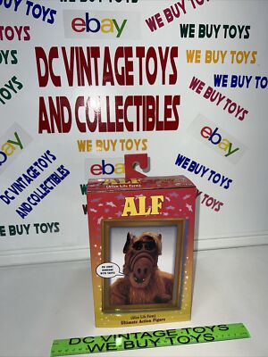 NECA Alf Ultimate 7-Inch Scale Action Figure w/Accesories - New, Free Shipping!