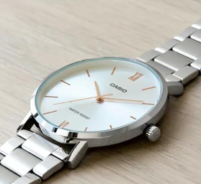Casio MTP-VT01D-7B Analog Silver Stainless Steel Roman Quartz