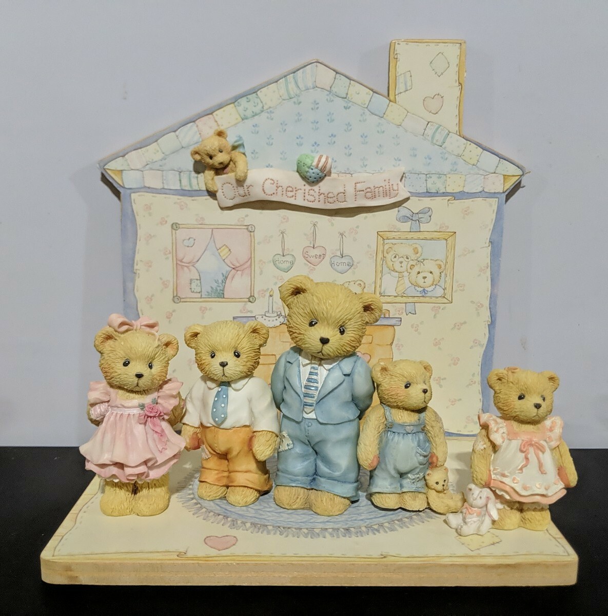 チェリッシュド テディーズ　
クマのフィギュア Cherished Teddies 
