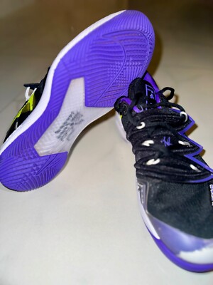 nike air zoom vapor x kyrie v