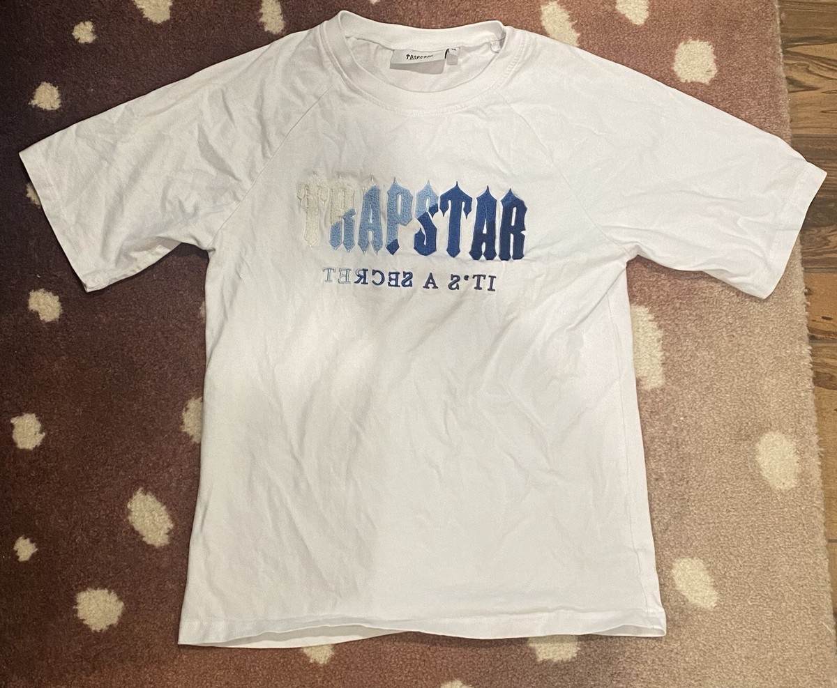 関税送料無料☆TRAPSTAR X COUGH SYRUP SCRIPT PUFF TEE Tシャツ TRAPSTAR LONDON】Trapstar x Cough Syrup Script Puff Tee