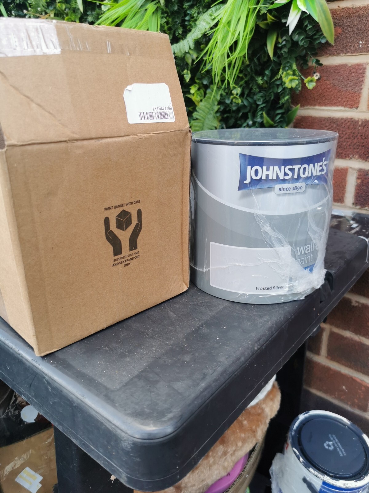 Johnstone's 389451 Wall & Ceiling Silk Paint Frosted Silver 2.5 Litre