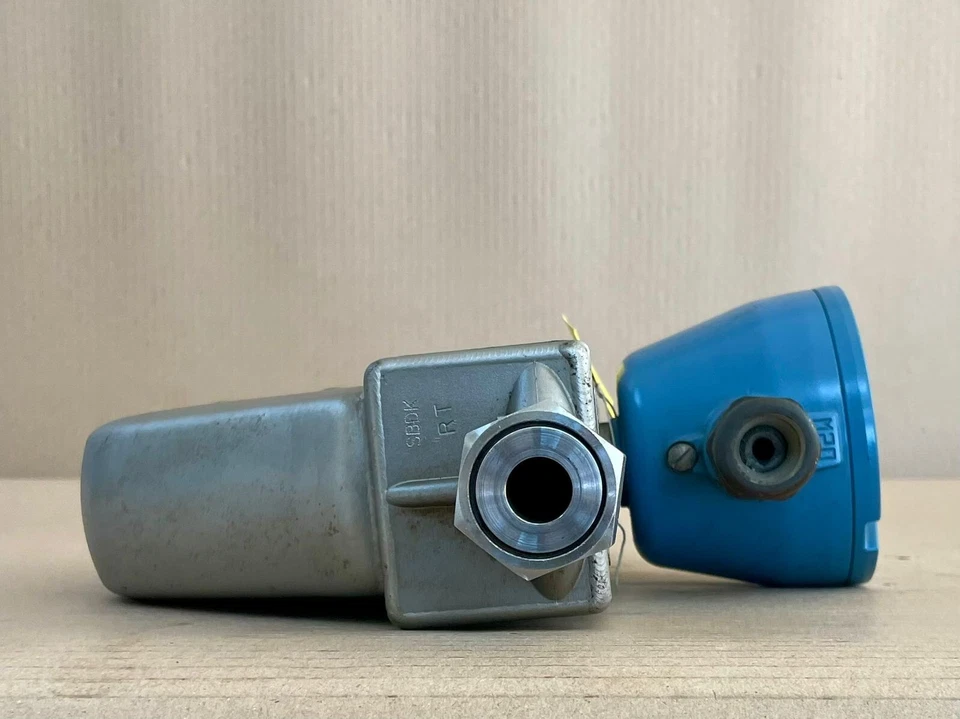 Micro Motion CNG050S239NWCZEZZZ CNG050 Mass Flow Sensor CNG #Not Tested - Image 4 of 4