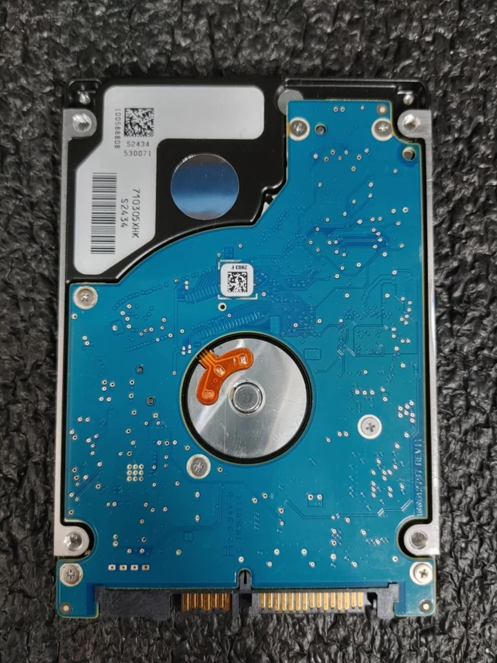 Lenovo 0B52811 ST320LT012 320GB 5.4K RPM 8MB Cache 3 Gb/s SATA 2.5" HDD - Image 2 of 4