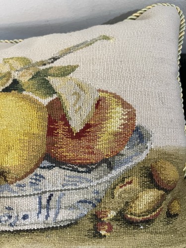 Vintage Nadelspitze Kissen Überwurf 15x11 Quasten Obst blau Schale gedeckte Farben Feder - Bild 7 von 15