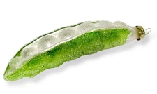 5" Green Peas in Pod Vintage Glass Ornament Handblown Christmas Tree Decoration