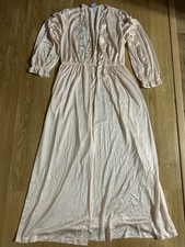 Vintage 1980s Val Mode Pink Embroidered Robe size Medium