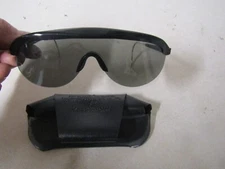 GENUINE US MILITARY ISSUE VIETNAM WAR ERA SUN GLASSES FROM 1974 ROCHESTER OPTICS