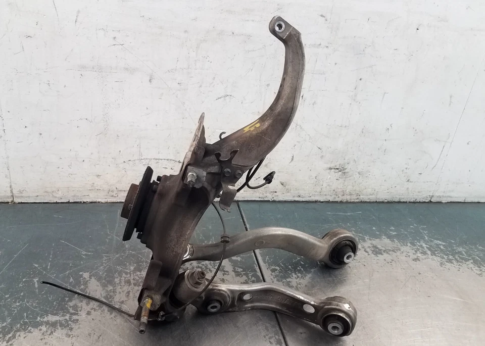 2018 BMW M5 F90 Left Front Hub Knuckle Control Arms #2469 B2 - Image 3 of 4