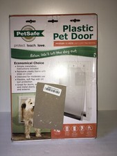 Pet Door Medium 1-40lb 8 1/2  X 12 1/4  Flap Opening Petsafe Pet Entry Door
