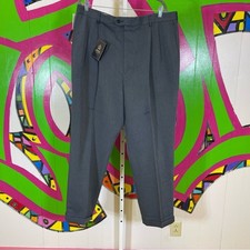 NWT, Chaps by Ralph Lauren Pleated Trousers. Size 40x30.