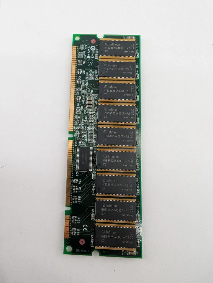 Infineon 1GB PC133 ECC Registered SDRAM 168-Pin DIMM HYB39S256400CT-7.5 - Image 4 of 4