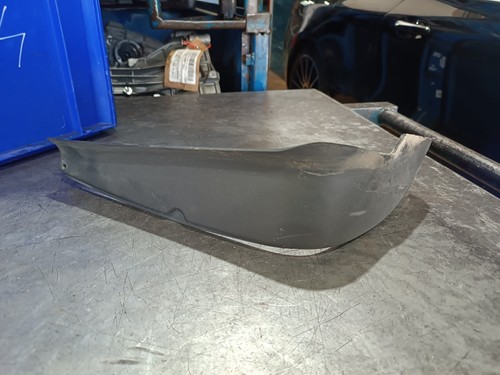 Original VW Touran 1T Blende Abdeckung für Rückleuchte hinten rechts 1T0945312