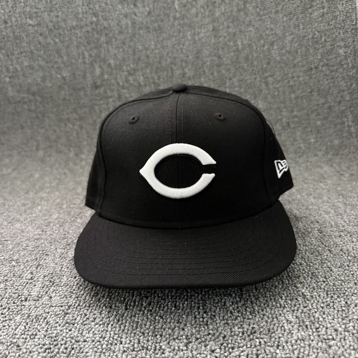 New Era Cincinnati Reds Black White Cap Flat Brim Embroidered Logo