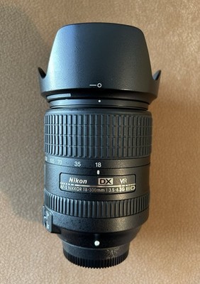 Nikon Reiseobjektiv Nikkor AF-S DX 18 - 300 mm, f/3,5 - 6,3G ED VR