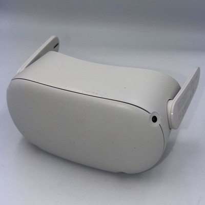 Meta Quest 2 128GB VR Headset KW49CM Excellent Condition Headset Only