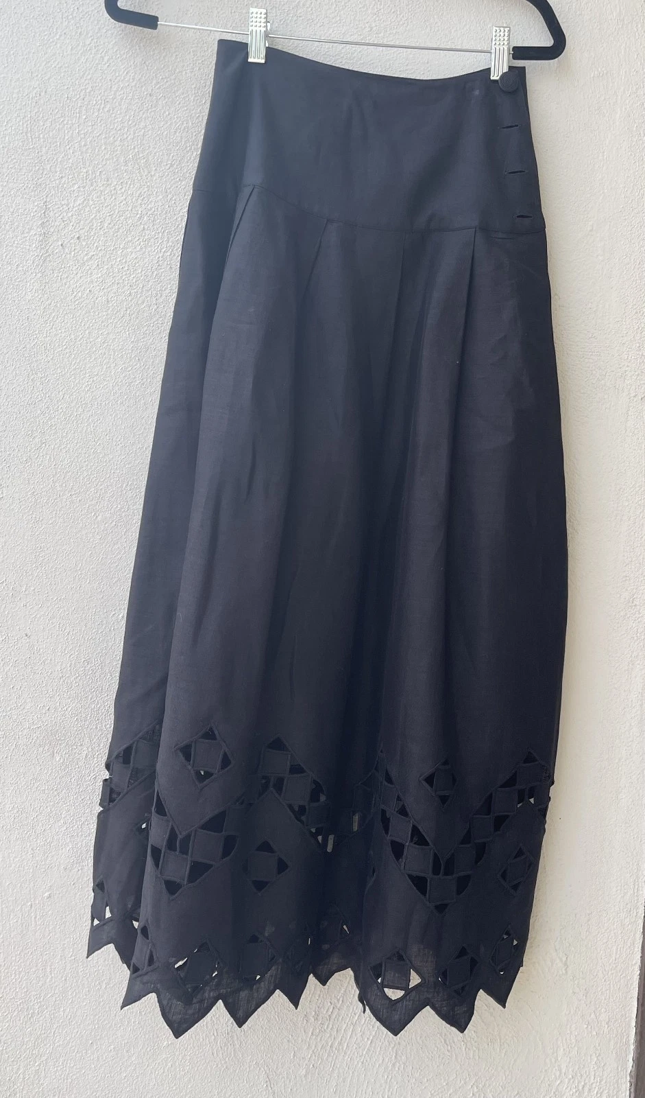 Ellen Tracy Linda Allard black linen skirt geometric hem size 6 romantic unusual