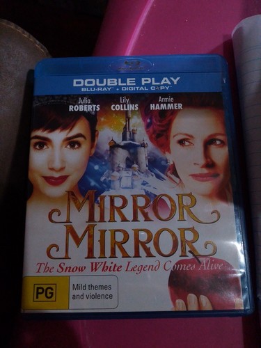 Mirror Mirror (2012) disc cover