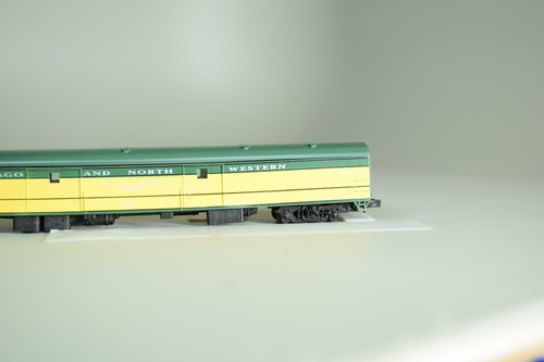 VAGÓN DE PASAJEROS CON COR 92070 ESCALA N CNW CHICAGO NOROESTE EQUIPAJE FUNDIDO | Zustand: Used