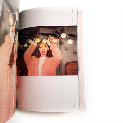 TWICE フォトブック ONE IN A MILLION Amazon.com: TWICE - [ONE IN A MILLION] 1st 310p Photobook+