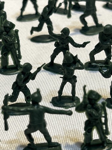 51 hombres verdes del ejército de plástico de una pulgada 6 - Imagen 4 de 7