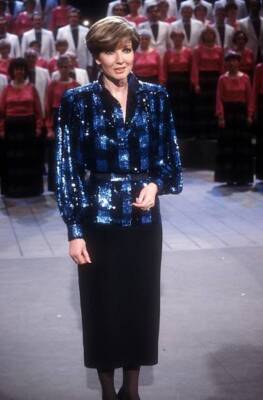 Carolin Reiber and choir, ZDF show Sing with us - The great - 1985 Old Photo 2