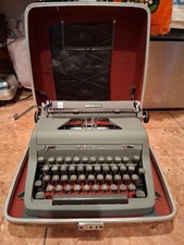 Vintage 1950s ROYAL Quiet De Luxe Typewriter Gray Keys  w/ Tweed Hard Case Prop thumbnail