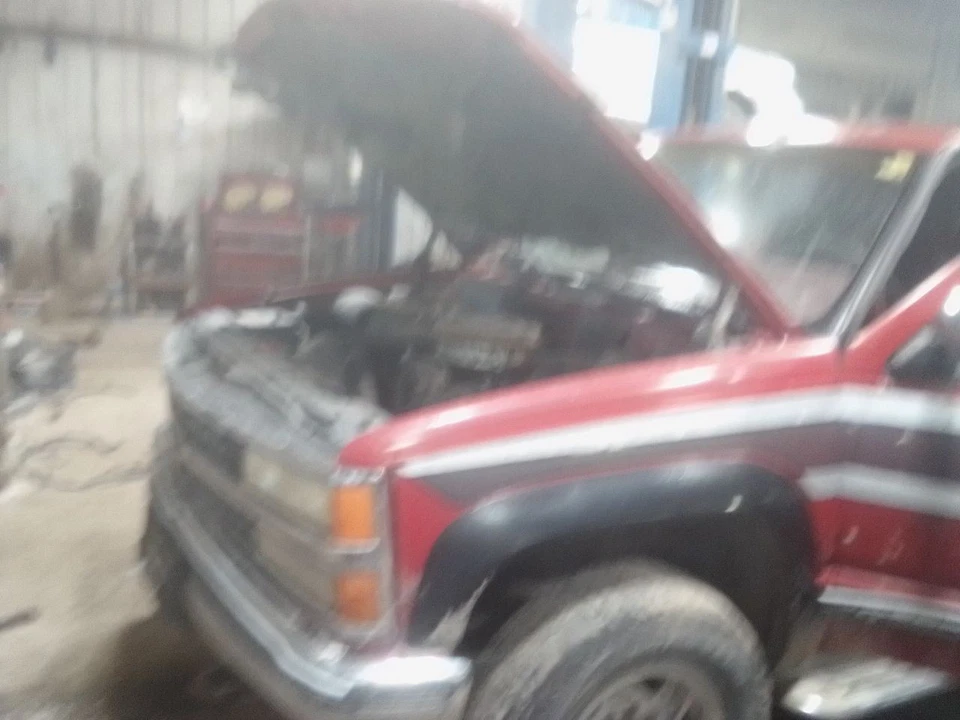 Radiador 8-350 34" ancho 19" alto se adapta a camioneta Chevrolet 1500 91-93 2042789 Foto 3 de 4