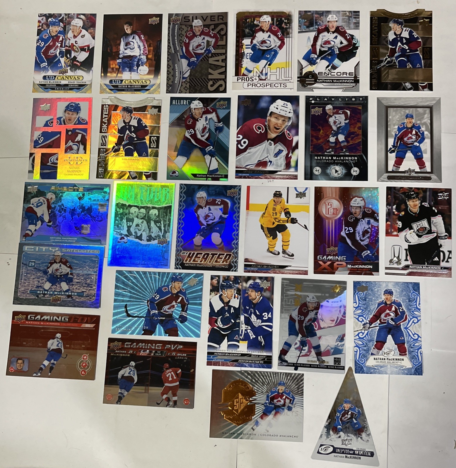 🔥NATHAN MACKINNON🔥HUGE LOT Of 28 CARDS From Various UD & ALLURE Sets-See Pics