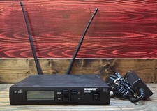 *Shure ULXS4 554-590 Receiver w/ Power Supply (RD DESC)*