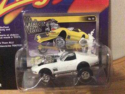 Johnny Lightning Zingers Vicious Vette '72 Corvette White
