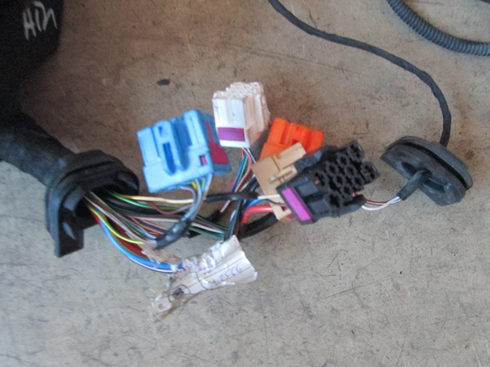 Engine Wiring Harness 6 Speed Switch Audi TT 8N Quattro APX Quattro Wiring Harness Engine - Image 3 of 4