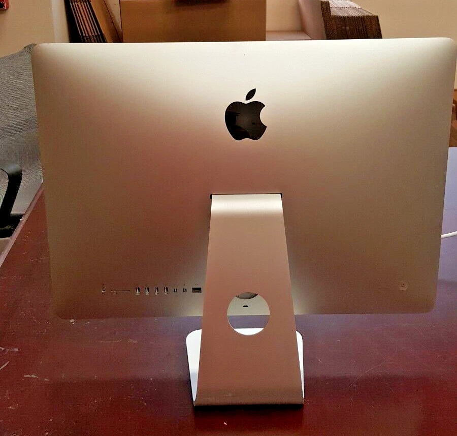 Apple iMac Core i5-5574R 1.6GHz-2.7GHz 21.5" 8 GB RAM 1.0 TB HDD late-2015 - Image 2 of 4