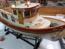 Dumas Victory Tug Boat 1225, Finished Interior, Lights, Anchor, Pick up Only