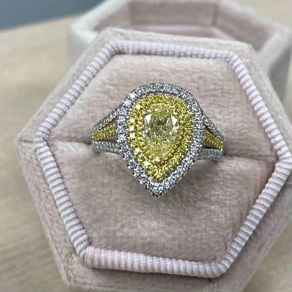 Anillo de regalo de boda de diamantes amarillos vivos de lujo cultivado en laboratorio corte pera de 1,90 quilates de oro de 14 k Foto 2 de 4