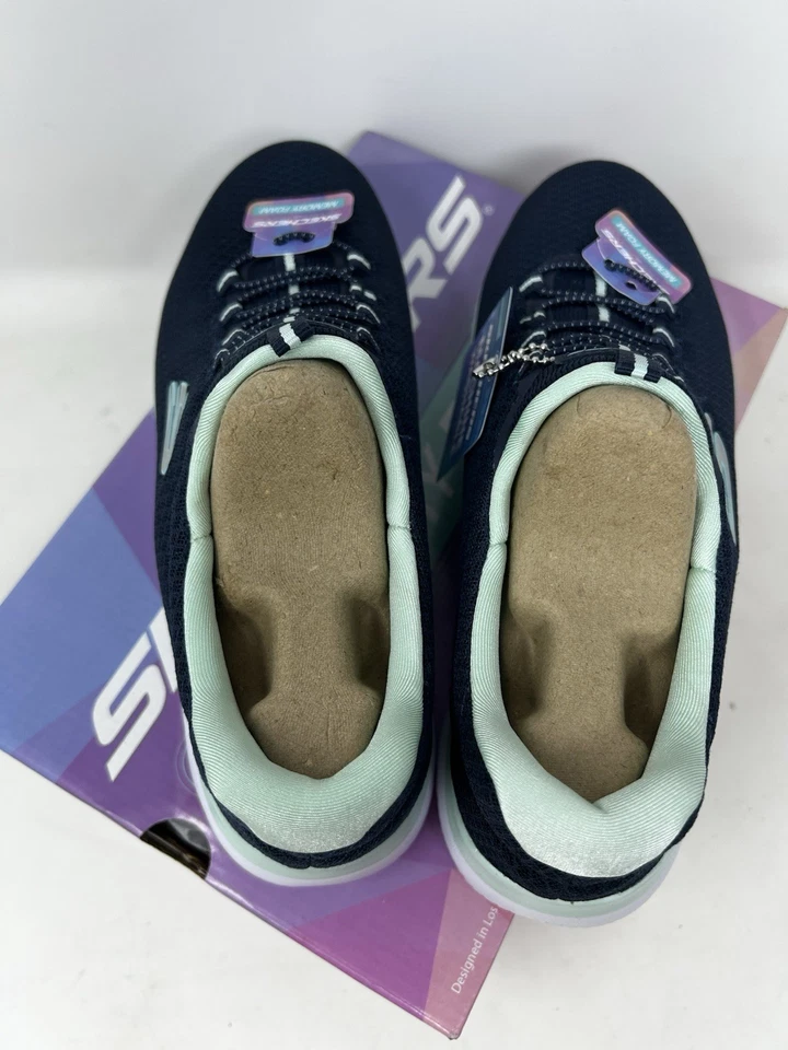 Skechers SUMMITS Women Size 8 Navy Aqua Bungee Laced Slip-On Sneaker Shoes - Image 4 of 4