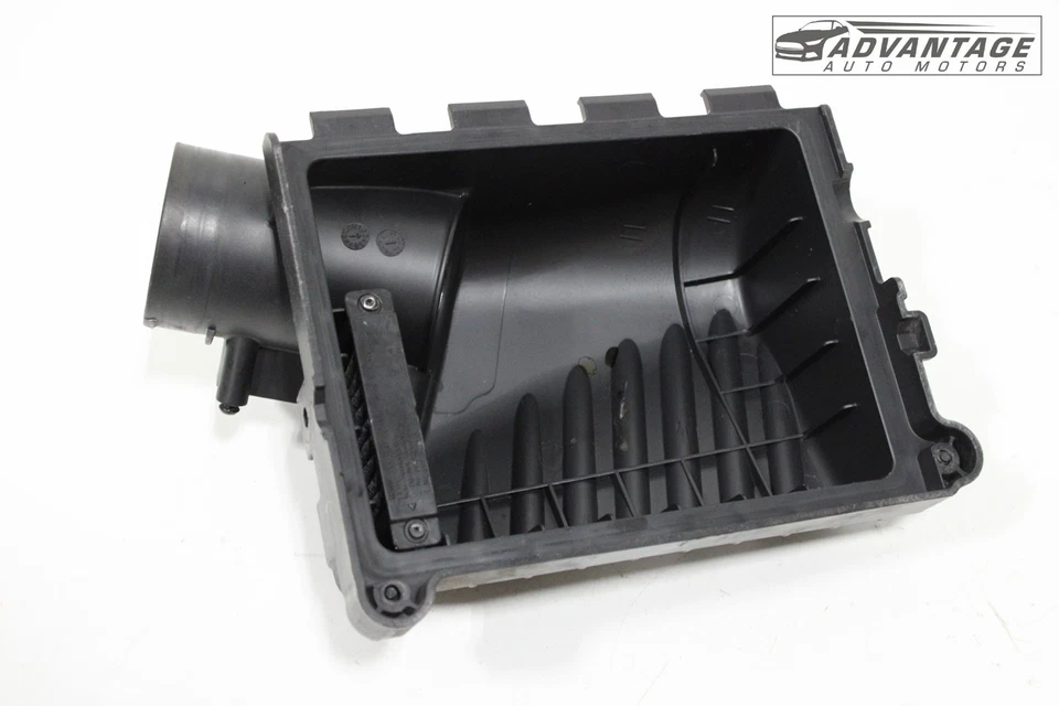 2016-2022 CHEVROLET SPARK 1.4L ENGINE AIR CLEANER INTAKE FILTER UPPER COVER OEM - Image 4 of 4