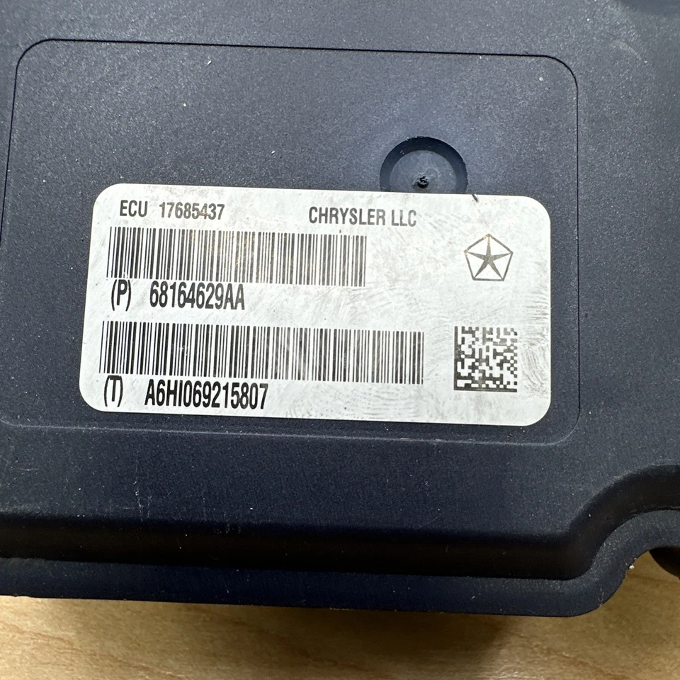 Dodge Durango 2012 módulo de control ABS de freno antibloqueo p68164629AA 68164629AA OEM Foto 2 de 4