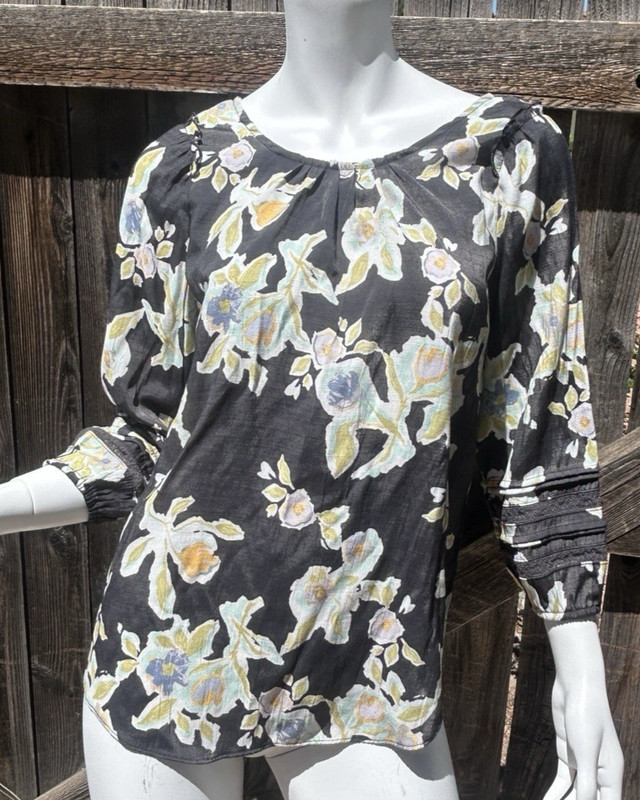 LC Lauren Conrad XS Top