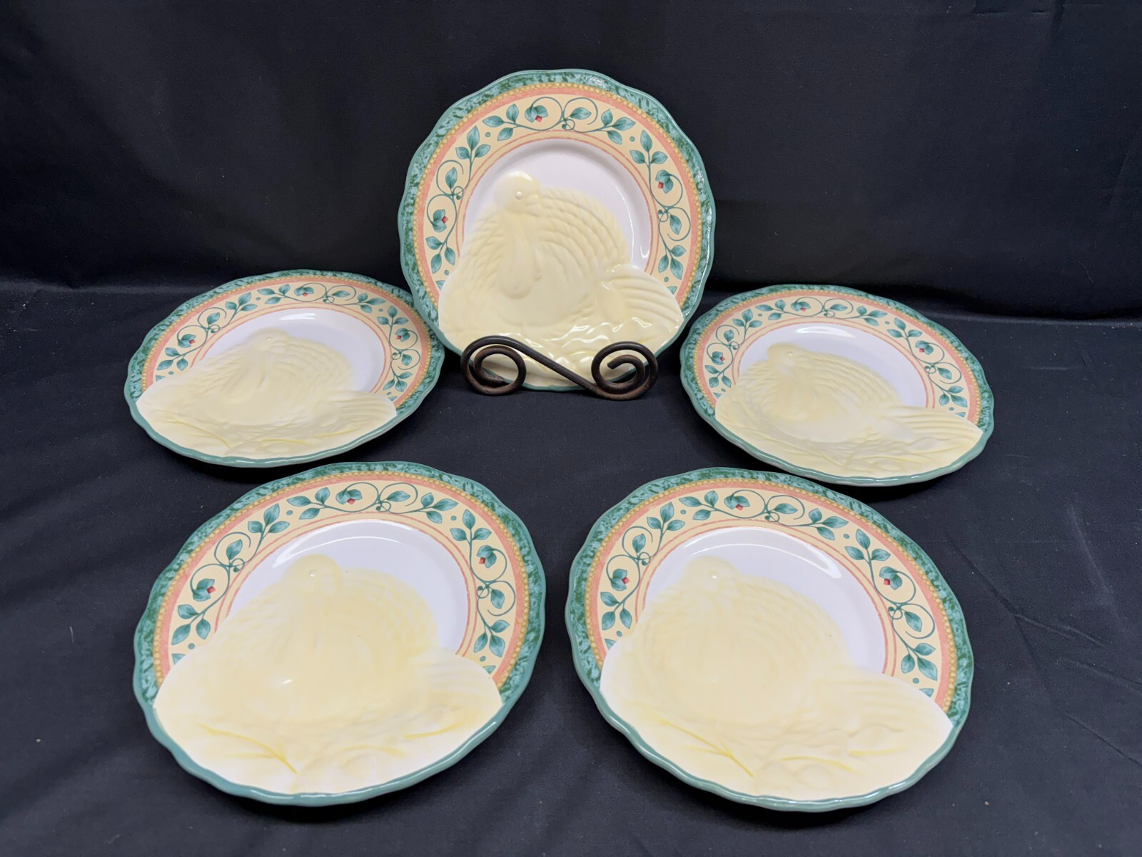 Of 5 ~ Turkey Embossed Buffet Plates ~ 8 1/4"