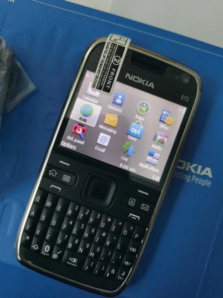 Nokia E Series E72 - Black (Unlocked) Smartphone - Image 4 of 4