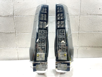 Toyota Voxy ZRR80 ZWR80 Tail Lights Rear Lamps set JDM | eBay