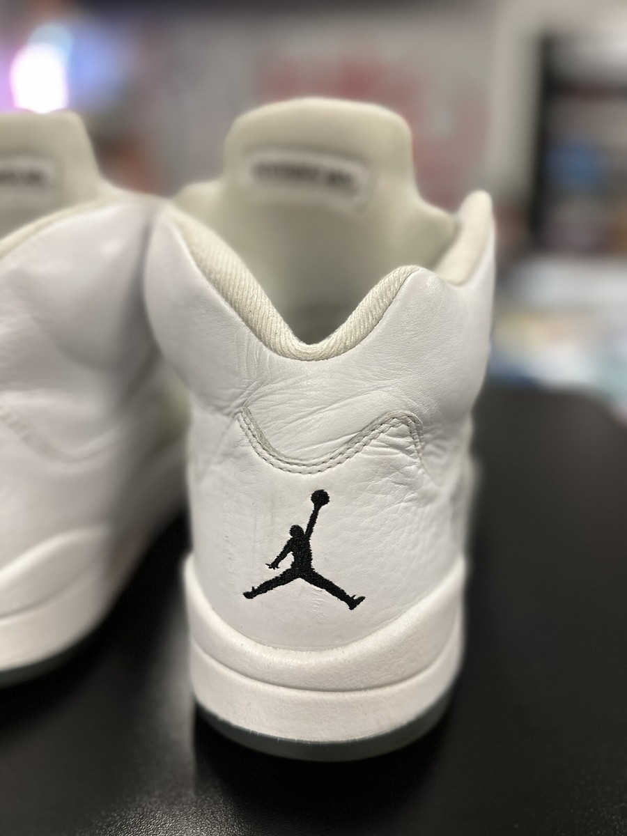 Size 9.5 - Jordan 5 Retro Metallic White 2015 136027-130 100
